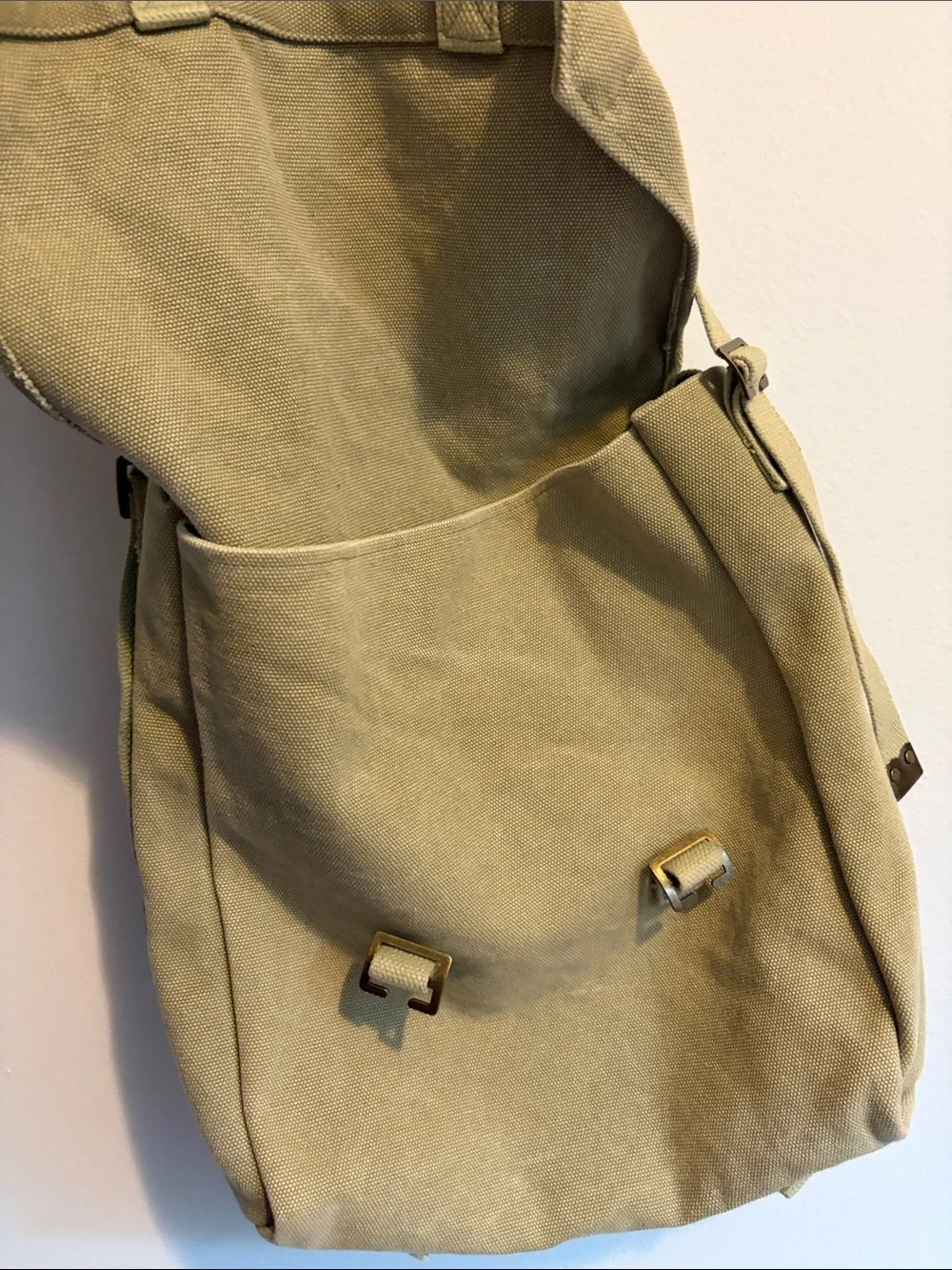 Moosejaw canvas messenger